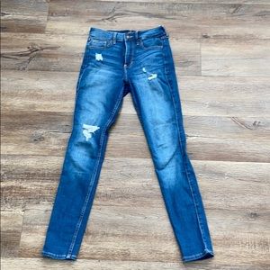 high-rise super skinny Hollister ripped jeans (s0)